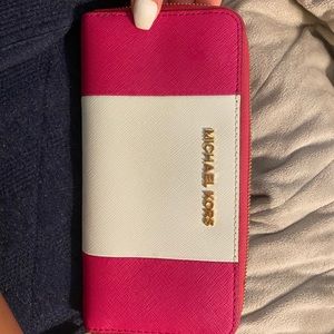 Michael Kors wallet